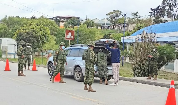 Los controles son para evitar que se cometan delitos.