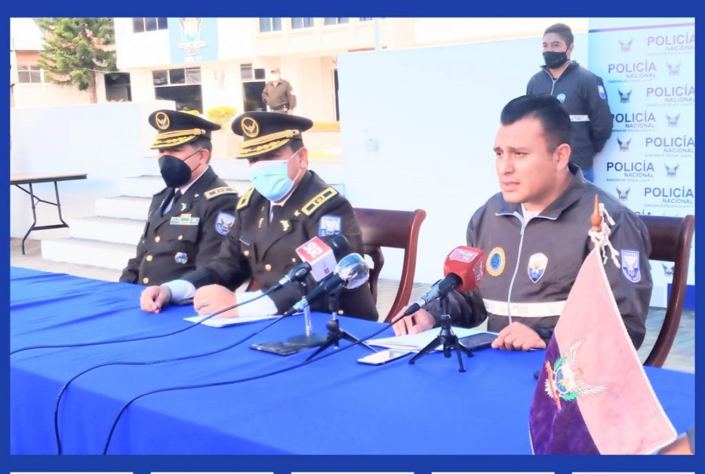 Las autoridades de la Policía de Loja informaron sobre el operativo.