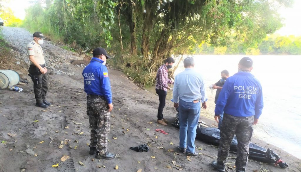 El cuerpo sin vida fue localizado y rescatado del río Santiago, en el Oriente ecuatoriano.