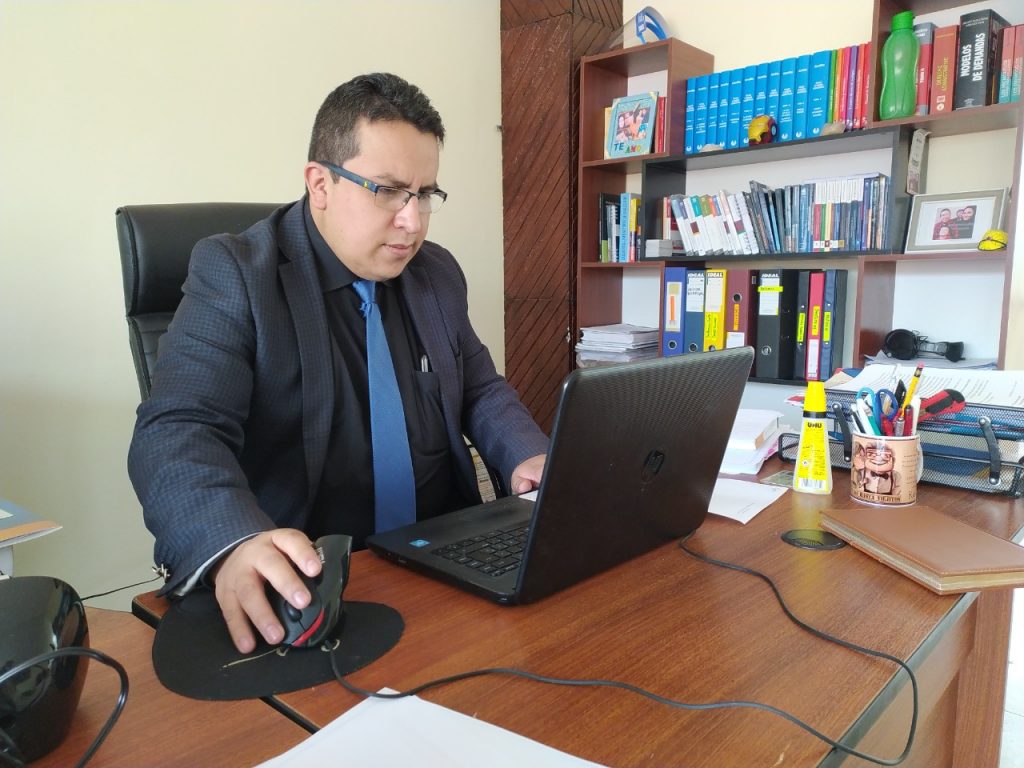 Cristian Alverca Ordóñez patrocinó a la médica general.