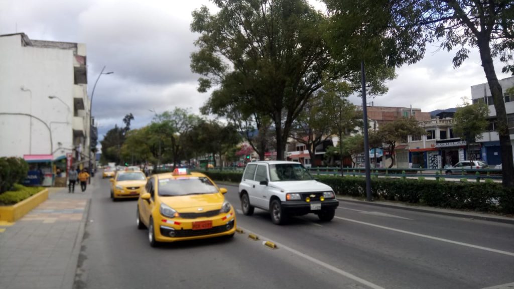 El dirigente del Sindicato dice que los conductores también están en primera línea.