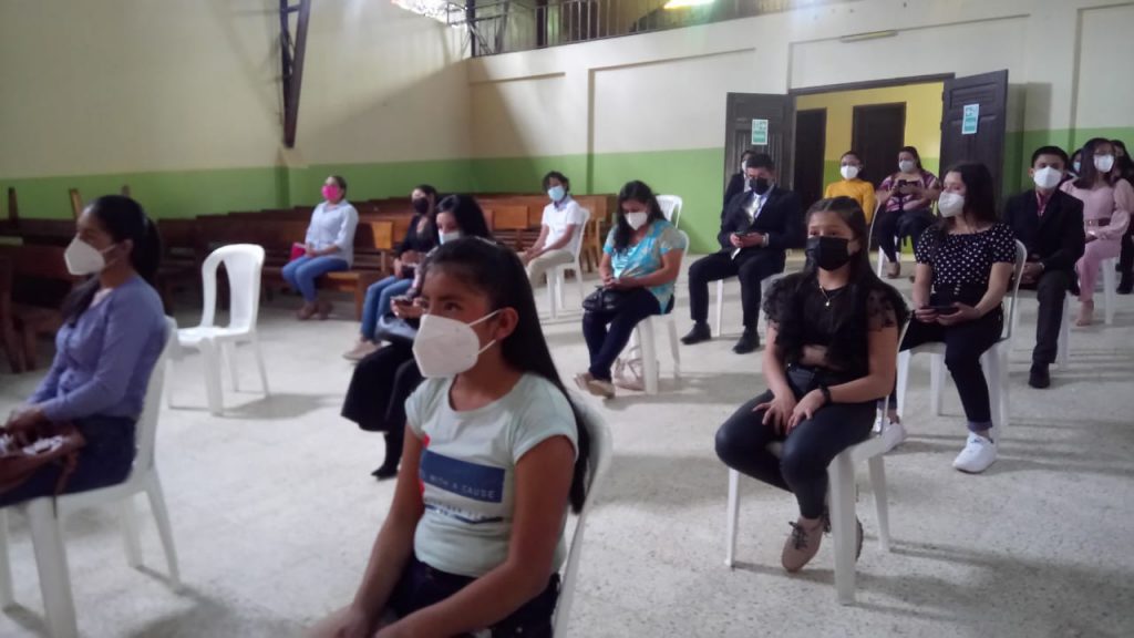 Los participantes en los dos concursos demostraron su ingenio.