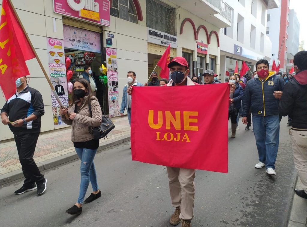 En Loja, el miércoles 11 de agosto de 2021, los maestros marcharon para defender la constitucionalidad de las reformas de la LOEI.