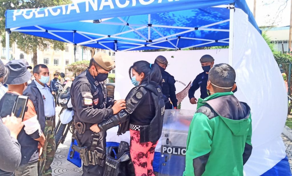 Willinton Merizalde Dávila dice que utilizan equipos antidisturbios que no son letales.