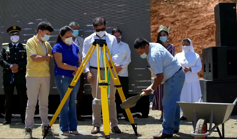 Se realizó un evento inaugural sobre la obra en ejecución.