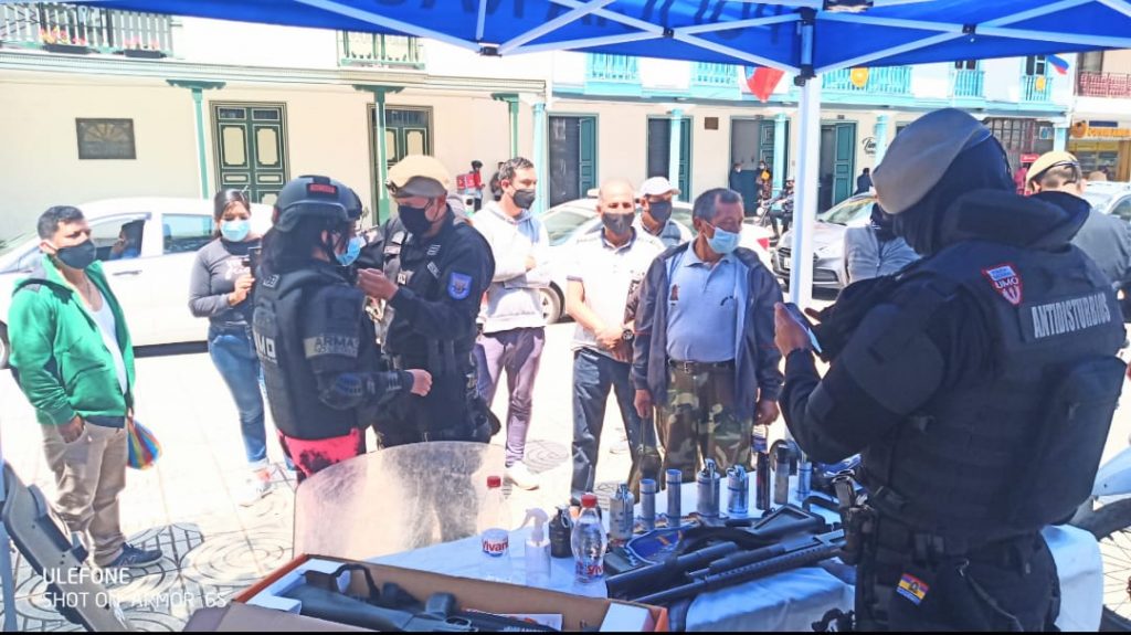 Gran aceptación de la ciudadanía al evento de socialización.