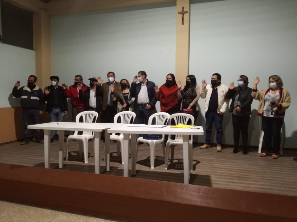 La elección del nuevo directorio se cumplió el viernes anterior, con la presencia de diversos presidentes barriales.