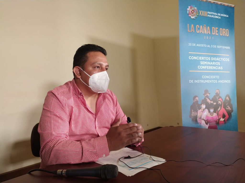 Durante una rueda de prensa, Enrique Tapia Maigua ofreció detalles del evento musical.