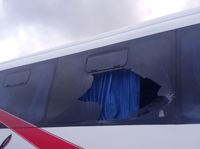 La agresión, esta vez, fue a una unidad de la Cooperativa Loja.