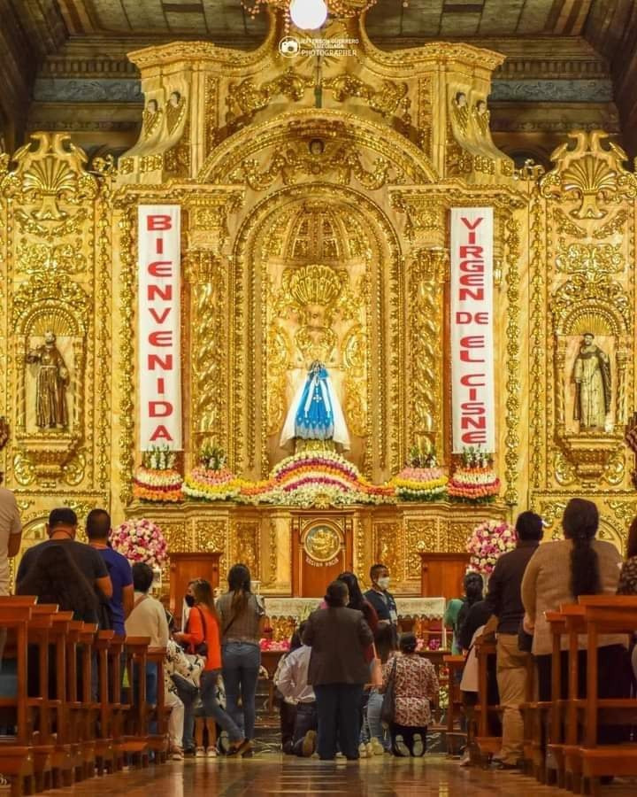 El Templo permanece con un 50% máximo del aforo.