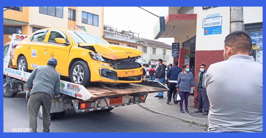 Los dos vehículos fueron retenidos.