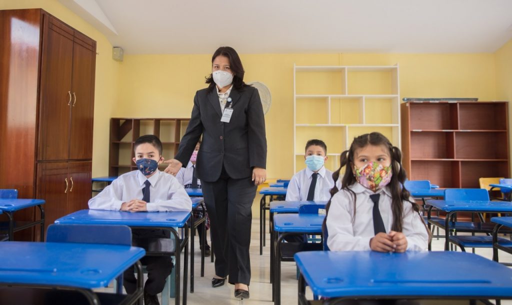 La Escuela de Educación Municipal Borja fue una de las instituciones que fueron mejoradas.