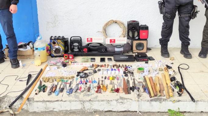 La operación duró alrededor de tres horas.