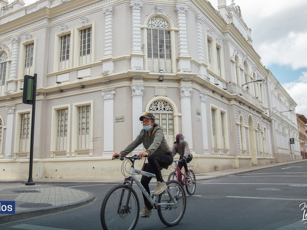 Las calles céntricas permanecen cerradas por seis horas.