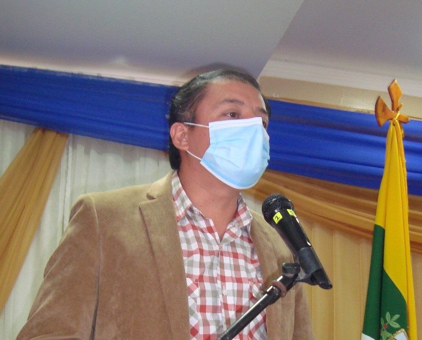 El alcalde Hernán Encalada anuncia la construcción de la Plaza Cívica, en Alamor.