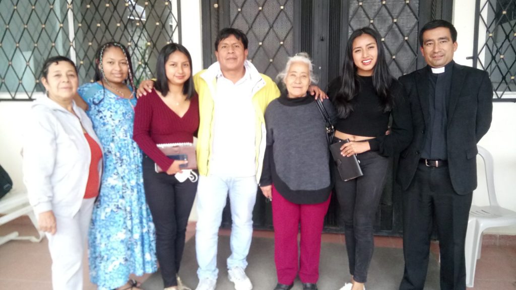 La agrupación musical está compuesta por un total de nueve integrantes.