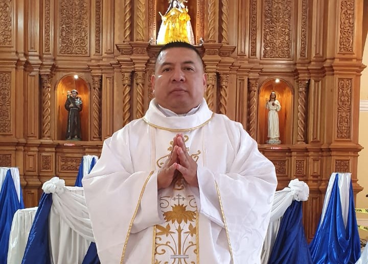 El religioso es, al momento, docente del Seminario Mayor Reina del Cisne.