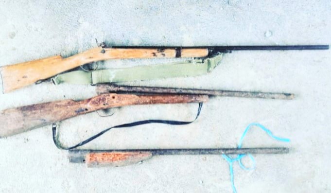 La Policía investiga la procedencia de esos artefactos.