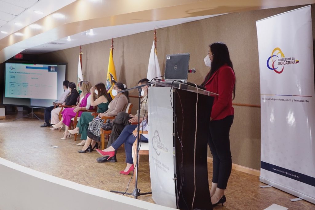 Autoridades y dirigentes de Zamora Chinchipe conocieron todos los detalles sobre Femicidios Ec.