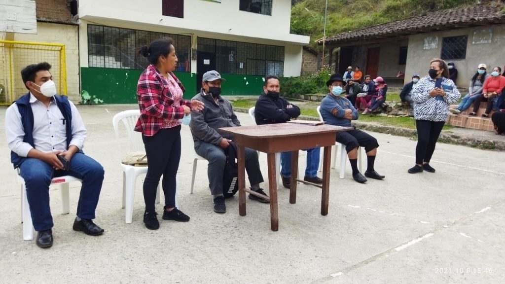 La reunión de autoridades se cumplió, el viernes anterior, en el barrio Las Juntas.