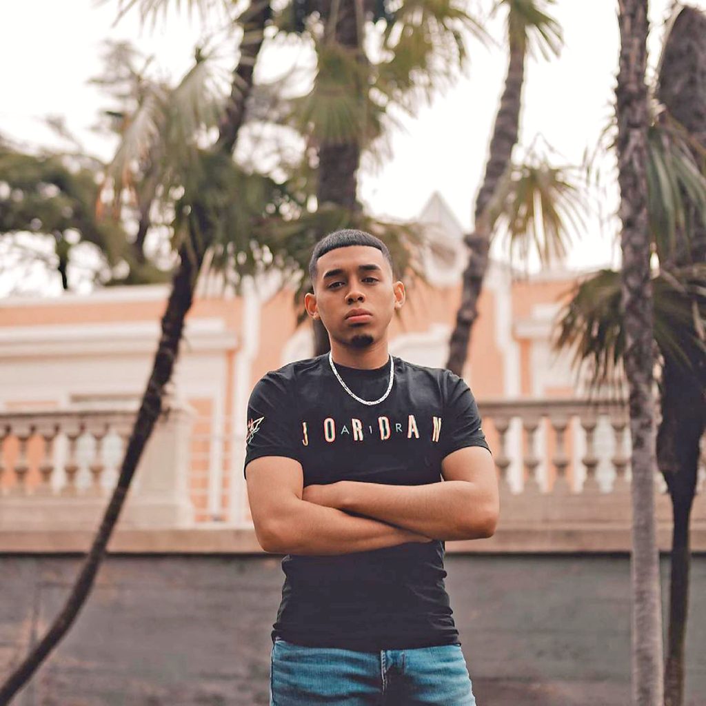 Mc Keggo, un artista en el camino del éxito.