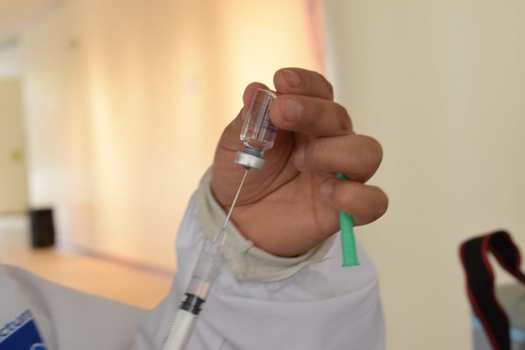 La inoculación se realiza hasta para los refuerzos (tercera dosis).