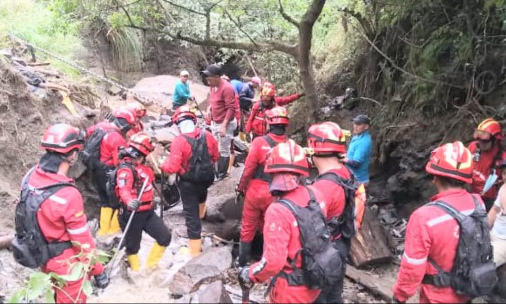 Los ‘casacas rojas’ permanecerán hasta encontrar esos restos mortales.