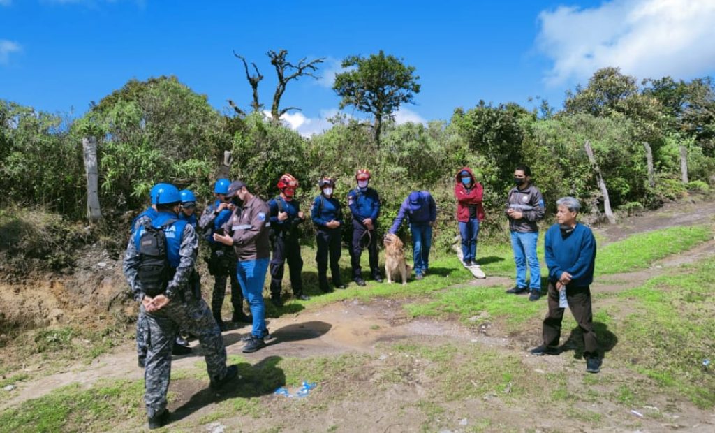 La Policía, los bomberos y la Fiscalía ejecutan la nueva búsqueda.