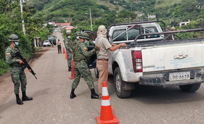 La vigilancia se realiza las 24 horas en varios sectores.