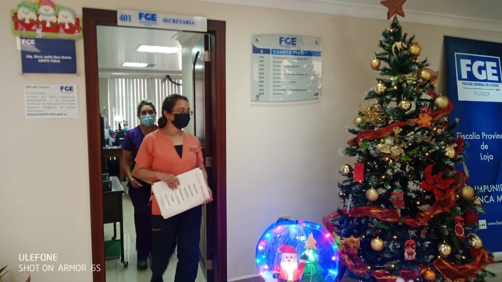 Por las oficinas de la Fiscalía acudieron a pedir que se sumen a la campaña.