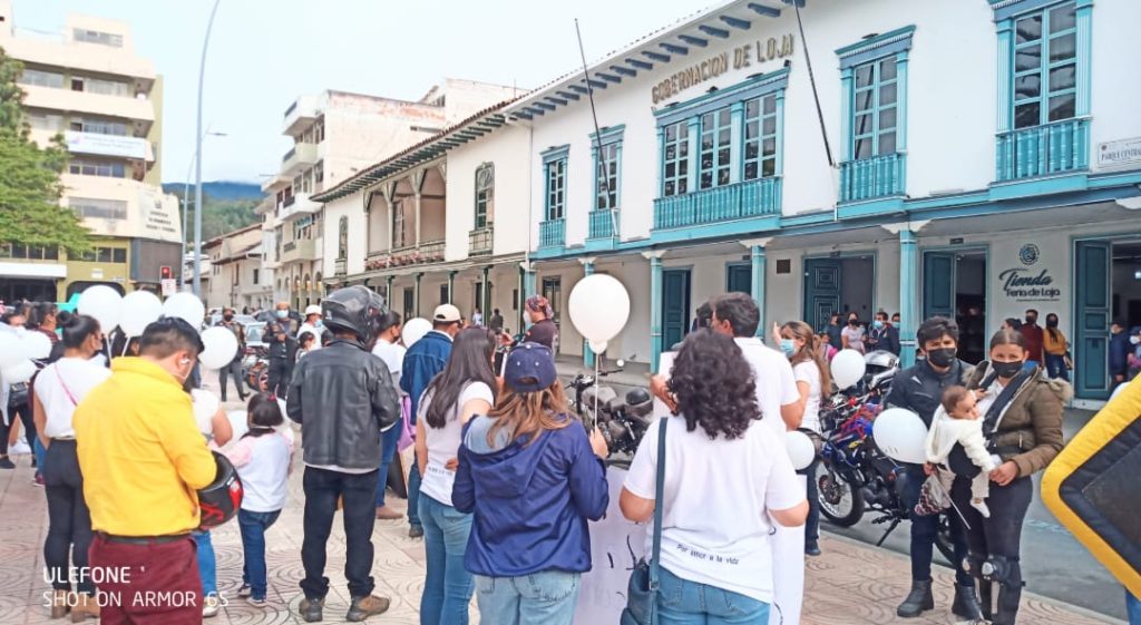 Unas 60 personas participaron en el evento de la tarde de ayer.