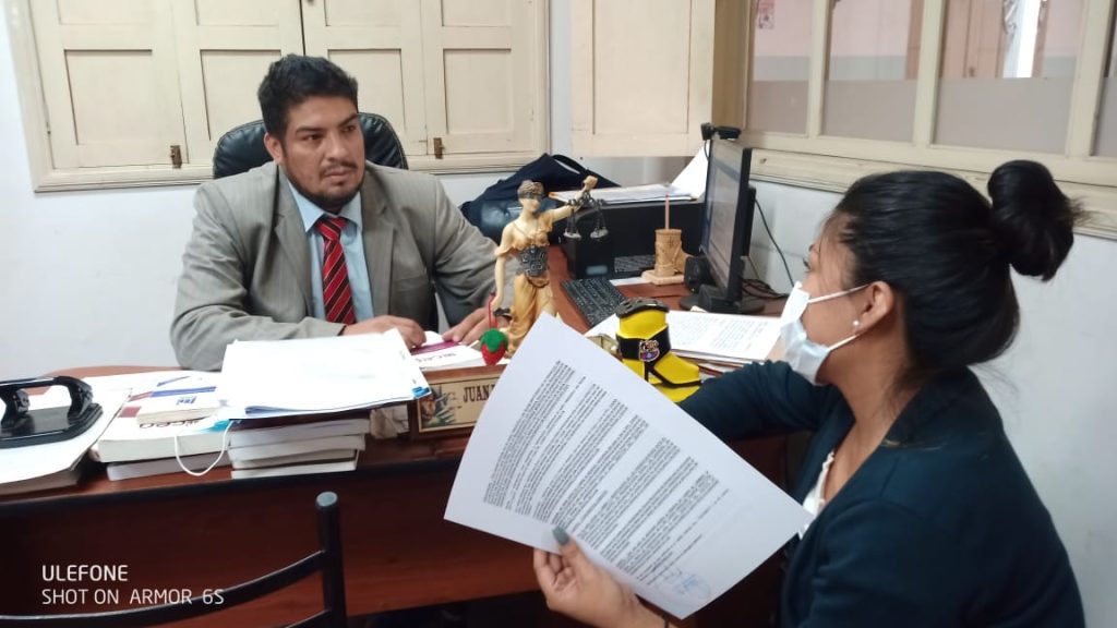 El abogado tramita otros casos para que sus clientes accedan a esos derechos penitenciarios.