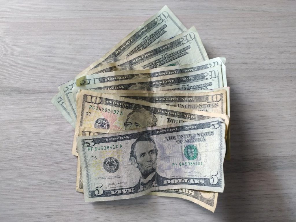 El 1 de enero rige el nuevo SBU de 425 dólares.