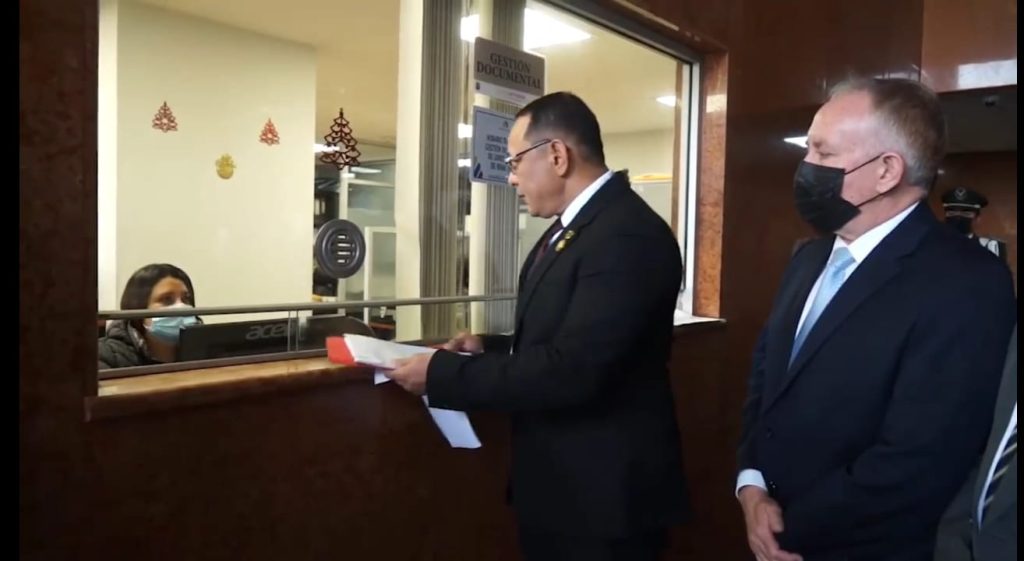 Los participantes entregaron el proyecto y están pendientes del seguimiento.