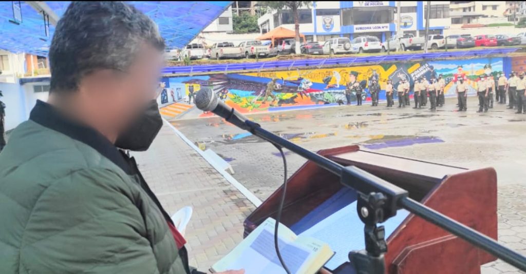 En diciembre de 2021 Édgar M. T. insultó a los policías y amenazó con un arma de fuego.