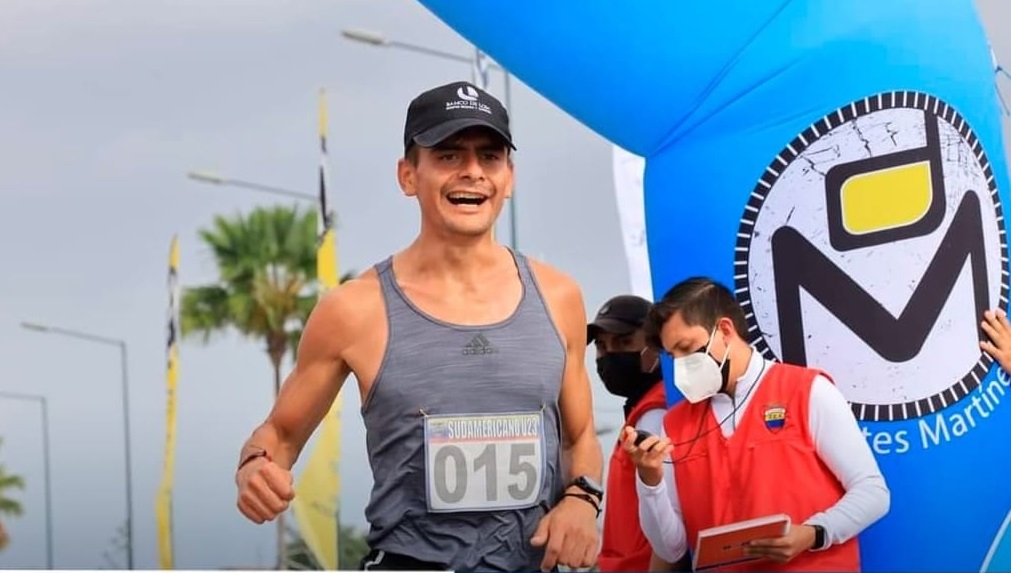 Jordy Jiménez es un atleta olímpico de los registros de la FedeLoja.