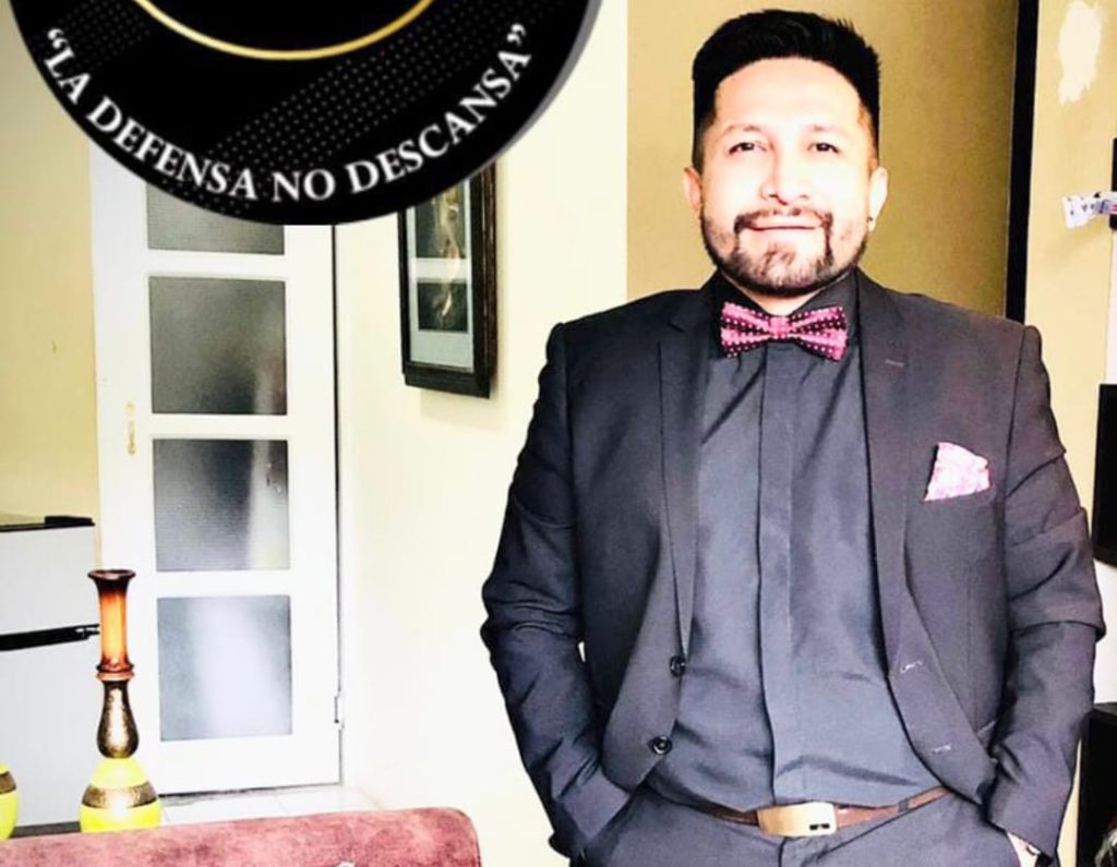 Luis Tapia Montesdeoca es el abogado defensor de los cinco policías.