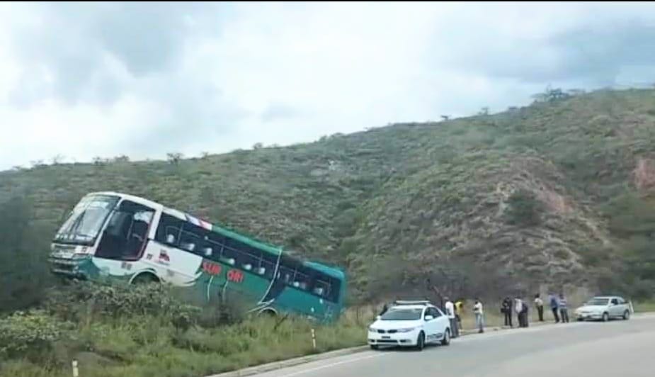En esa posición quedó el pesado automotor.