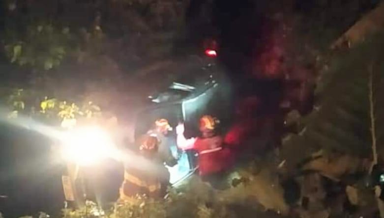 Los bomberos acudieron a esa emergencia.