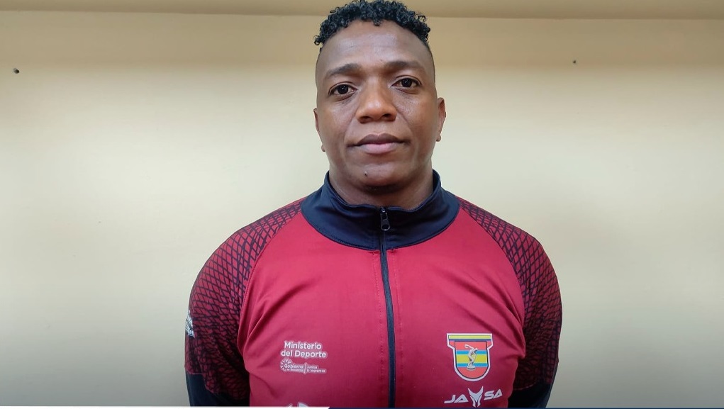 Jackson Caicedo, entrenador de la selección lojana.