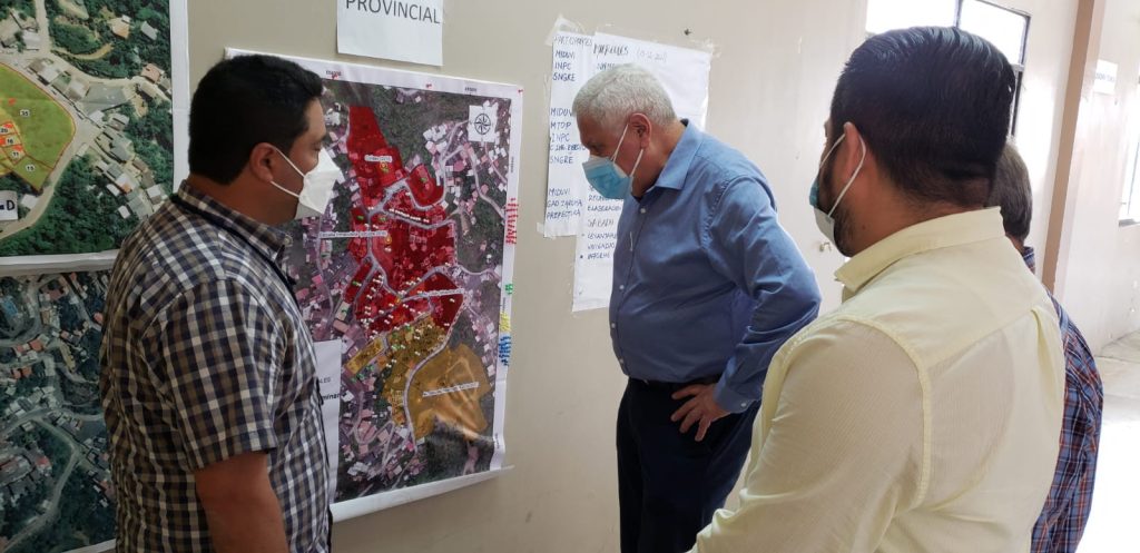 Se cumplió una reunión el miércoles último.