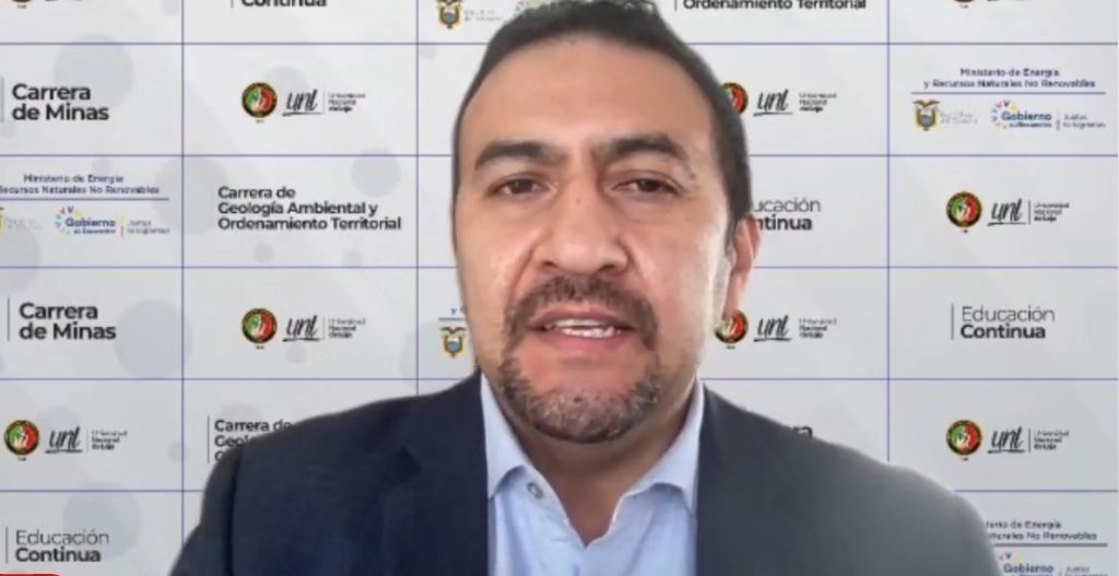 Nikolay Aguirre, rector de la UNL, participó del evento.