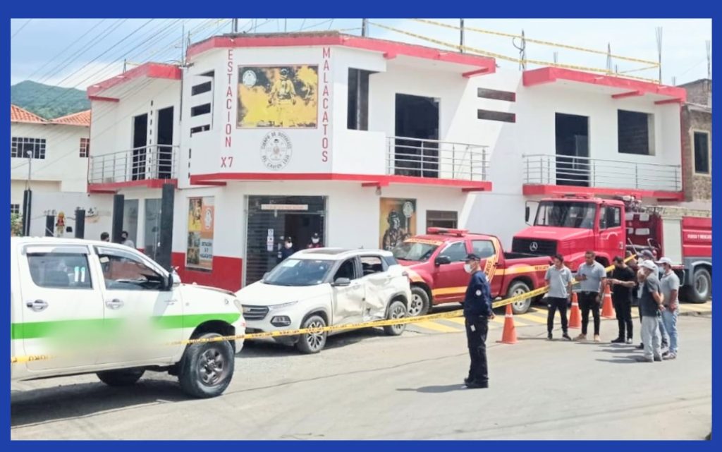 Los casacas rojas asistieron y estabilizaron a los heridos, que están fuera de peligro.