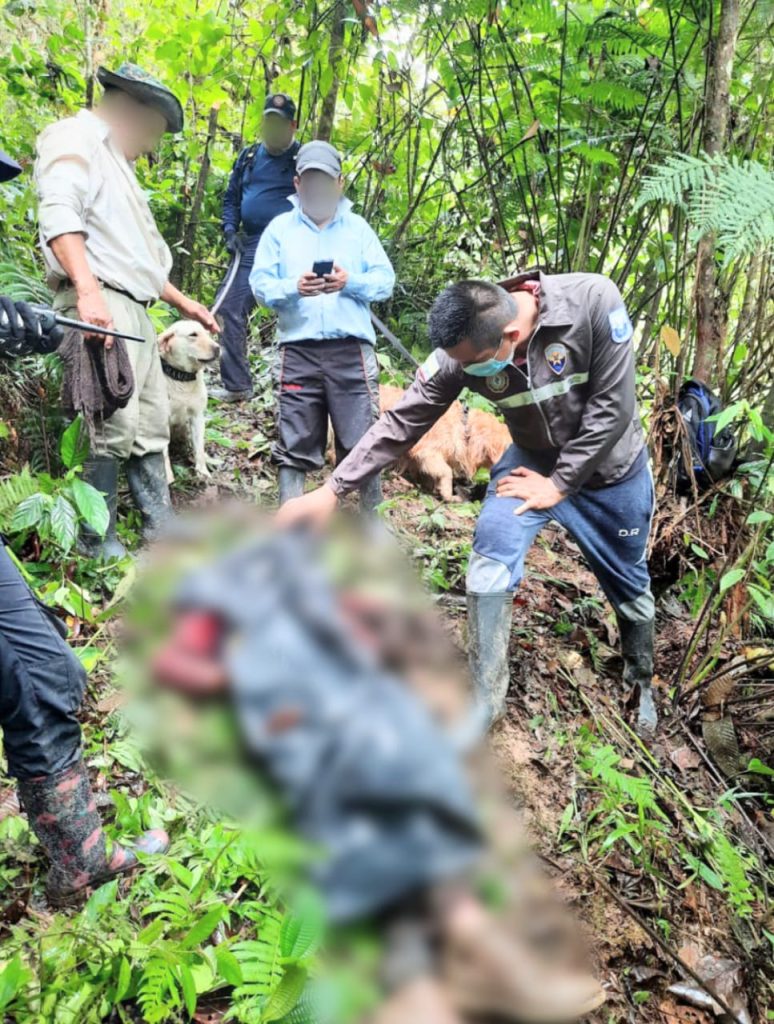 La Dinased, bomberos, guardabosques y familiares se sumaron a la búsqueda del adulto mayor.
