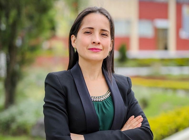 Diana Rivera Rogel, decana de la Facultad de Ciencias Sociales, Educación y Humanidades de la UTPL.