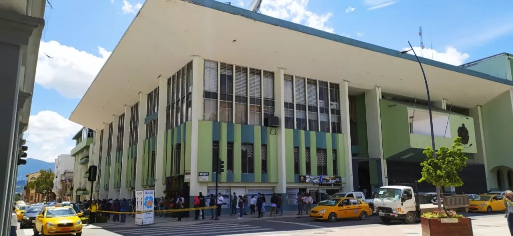 Desde hoy (21 de febrero de 2022) está encargada, Patricia Picoíta de la administración del Municipio de Loja.