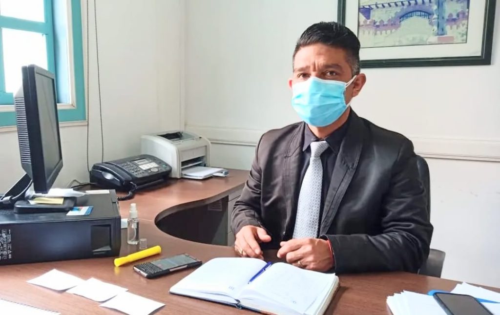 Víctor Japón Orellana dijo que se intervino para hacer cumplir el horario establecido para ese evento.