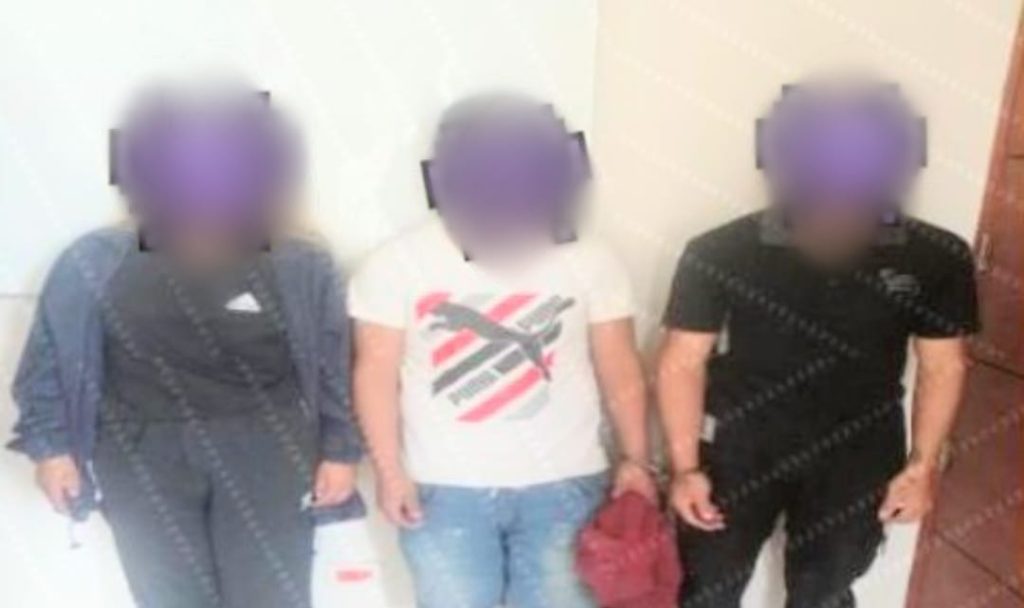 Ninguno de los tres tiene antecedentes.