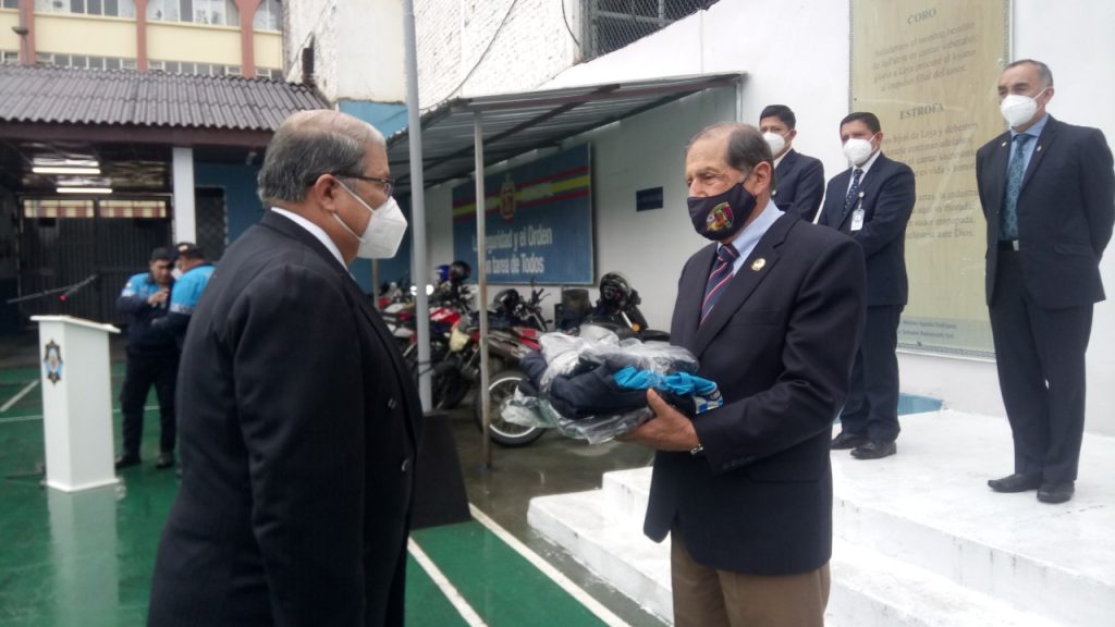 En diciembre pasado, mediante un acto público, el burgomaestre despidió a su edecán, Luis Cueva.