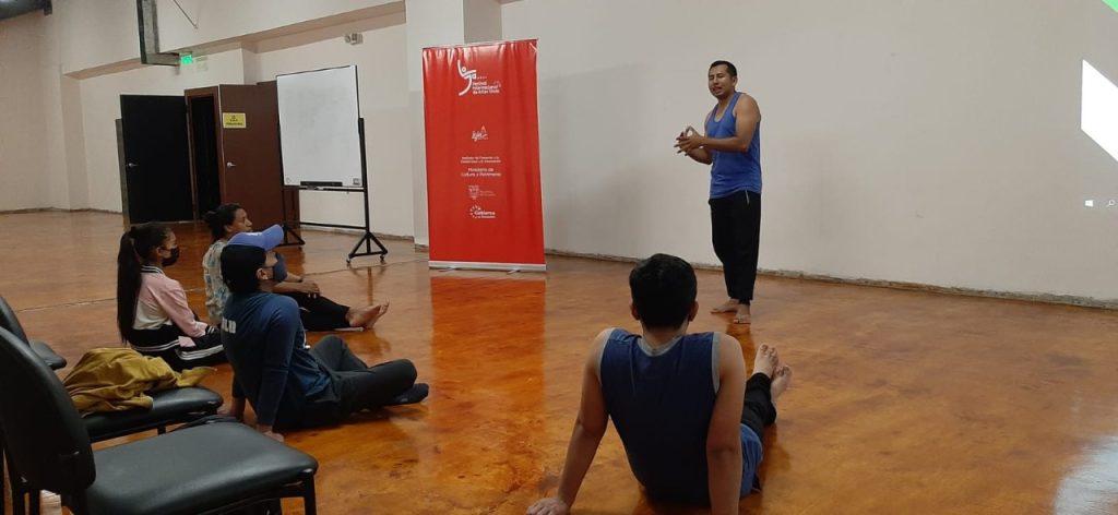 Este taller se desarrolla en las instalaciones del Teatro Nacional Benjamín Carrión, de la ciudad de Loja.